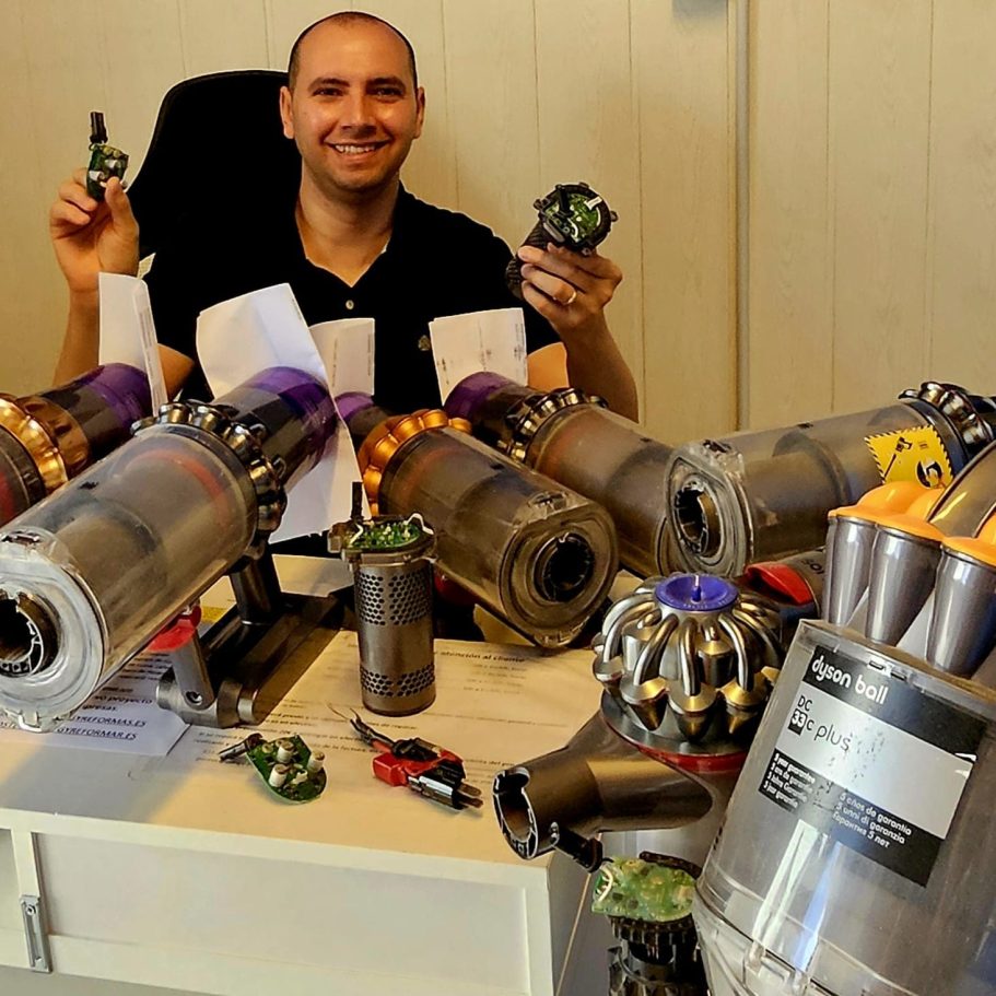 Arreglamos Dyson para Madrid, técnico de reparaciones