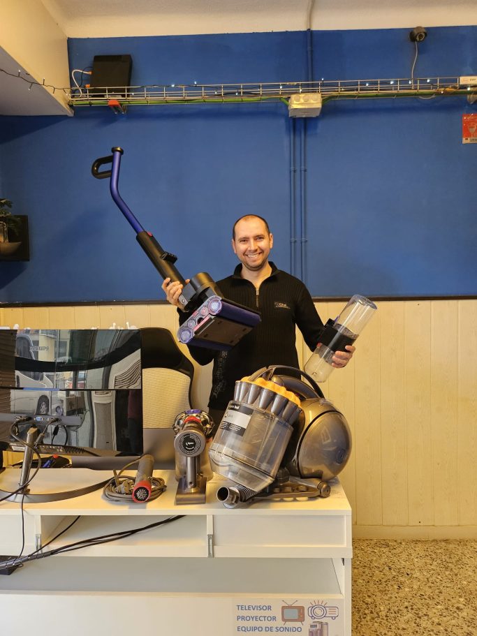 Taller de reparación de aspiradoras Dyson
