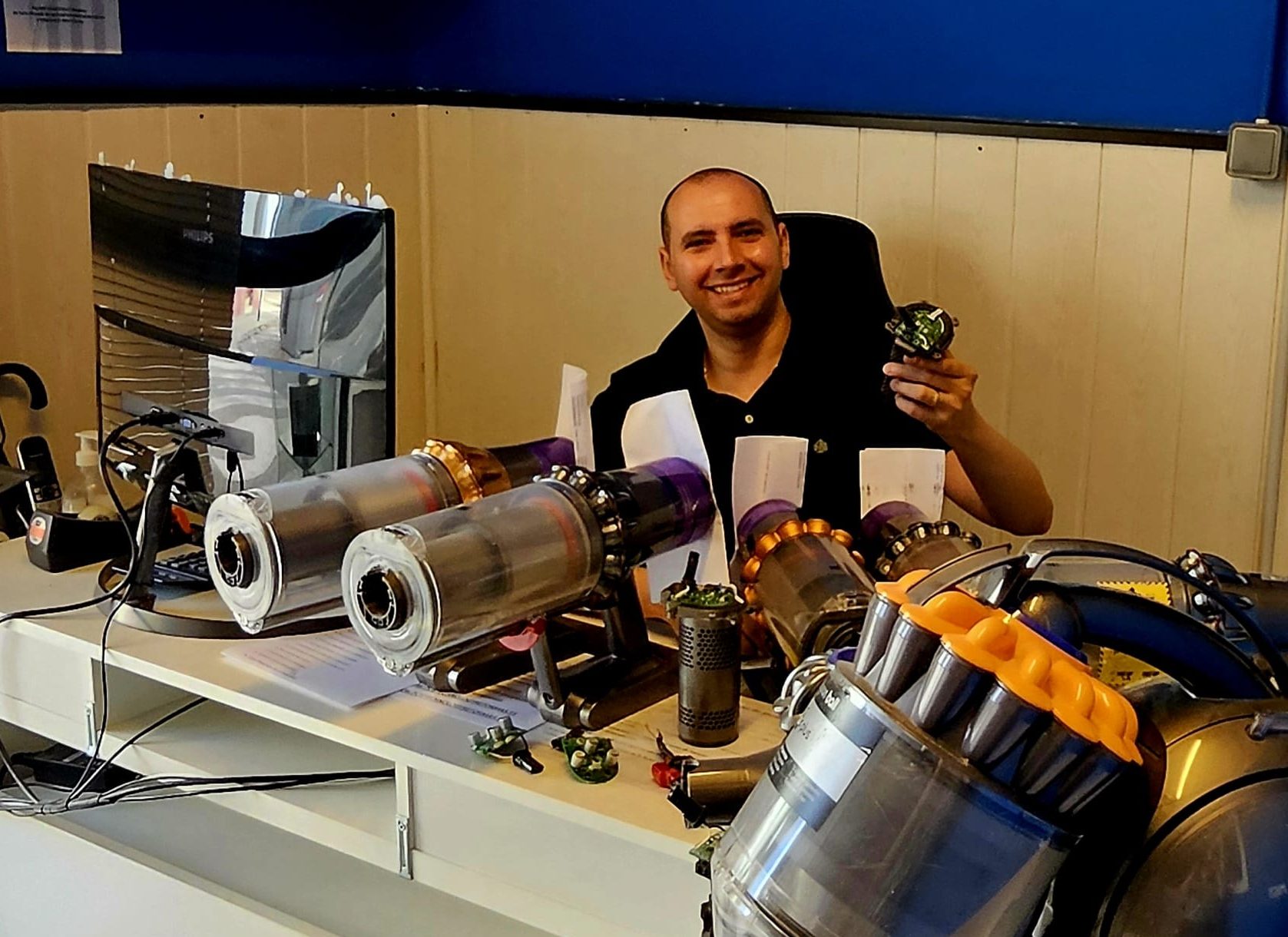 ayuda contacto Dyson